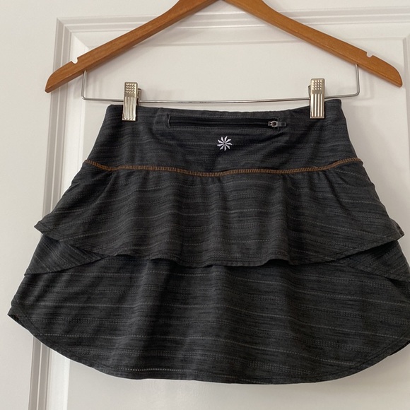 Athleta Swagger Skort Dark Grey Space Dye Ruffled Athletic Tennis Skort XS - Picture 2 of 12